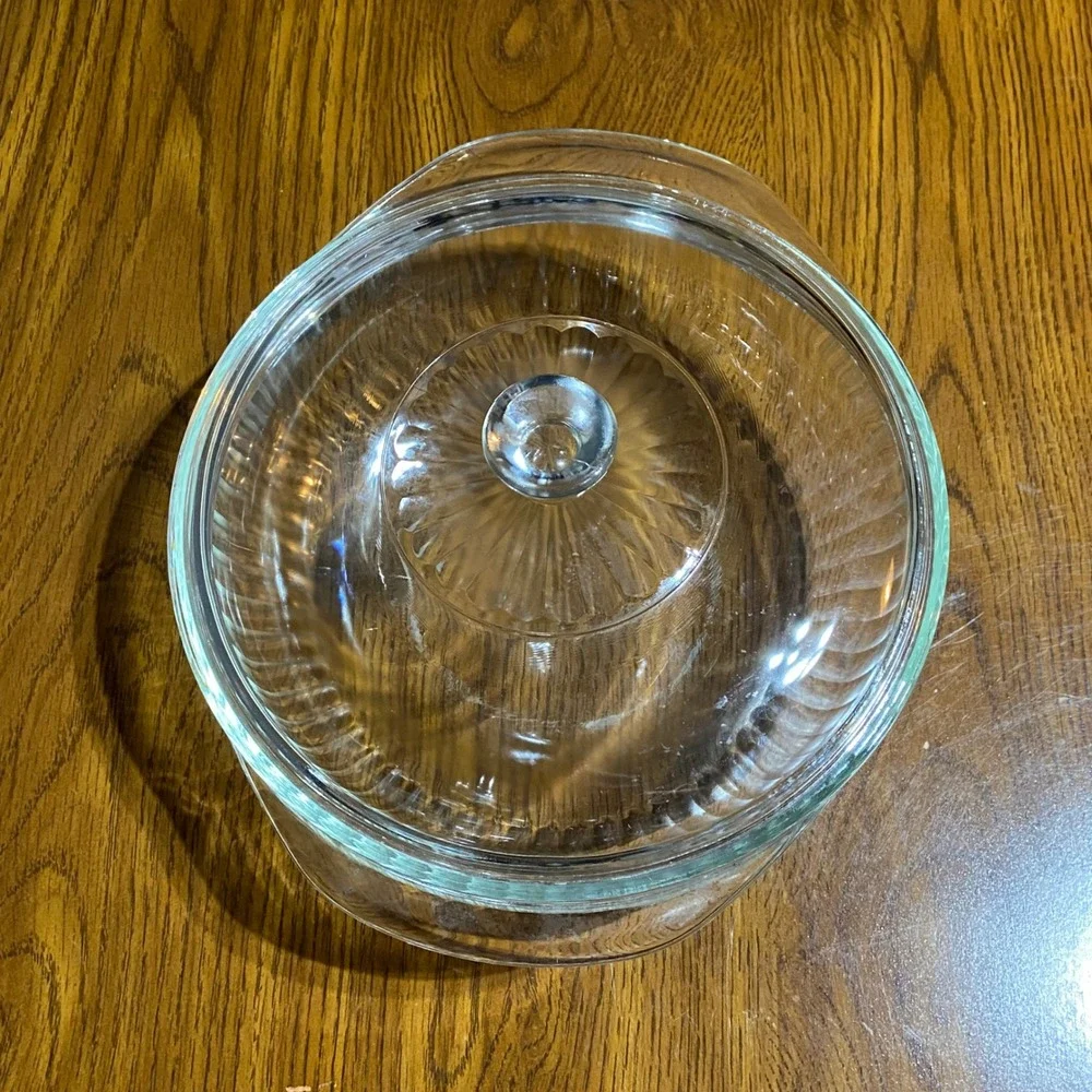 Vintage Pyrex 2QT Clear Ribbed Round Casserole Dish‎ with Ribbed Lid 024-S 624C